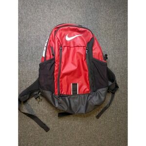nike alpha adapt rise backpack red RAN 3 Brand Blitz even with heavy loads Nike Alpha Adapt Rev School